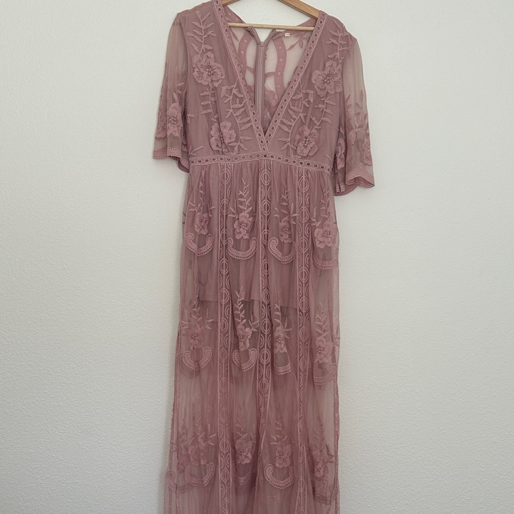 Elegant Mauve Lace Dress
